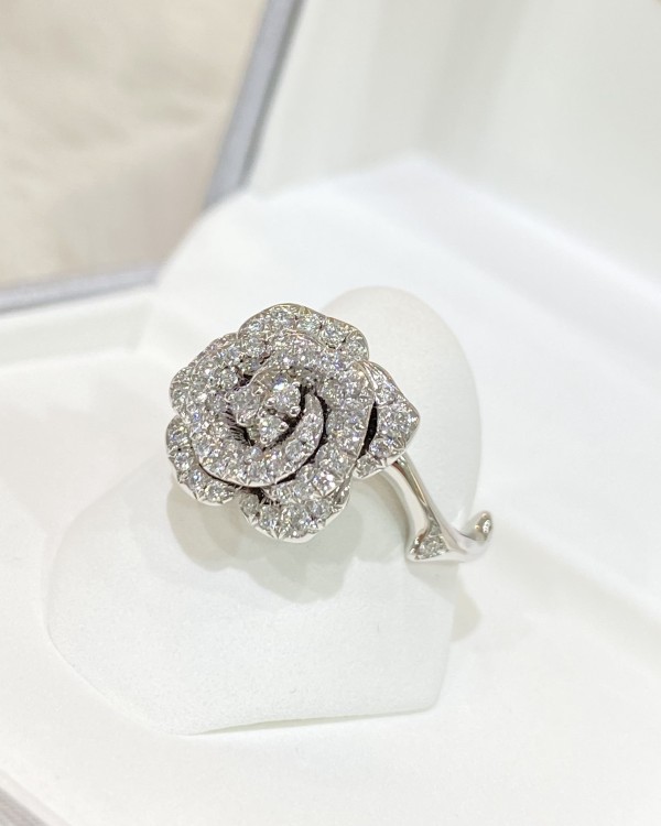 디올 Rose Dior Bagatelle 반지 JBAG9
