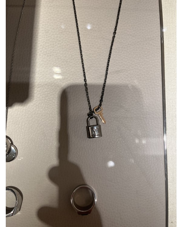 루이비통 패드락 목걸이 M01149