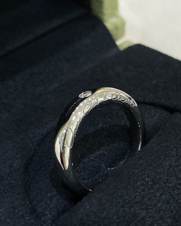반클리프 앤아펠 뉴욕 웨딩밴드 다이아 플래티늄 반지