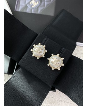 샤넬 원형 캐슬 크리스탈 cc로고 이어링 귀걸이AB