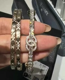 샤넬 커프 팔찌 3링 CC로고 퀼팅 스트라스