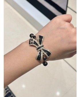 샤넬 프리컬렉션 CC로고 리본 브레이슬릿 팔찌
