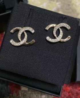 샤넬 귀걸이 CC로고 크리스탈 귀걸이 이어링