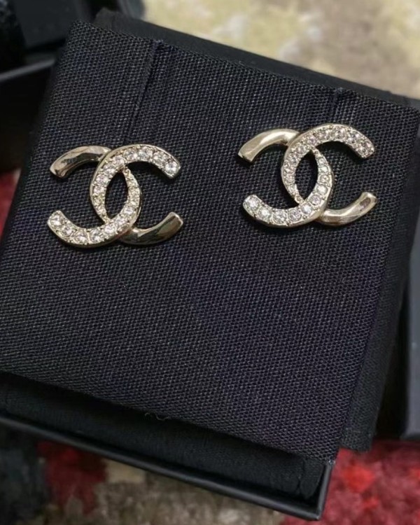 샤넬 귀걸이 CC로고 크리스탈 귀걸이 이어링